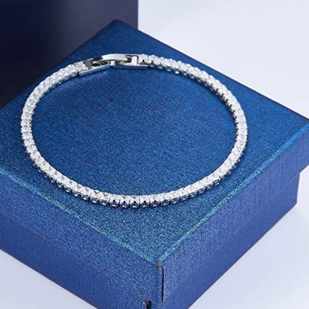 14k White Gold Princess Cut Diamond Bracelet